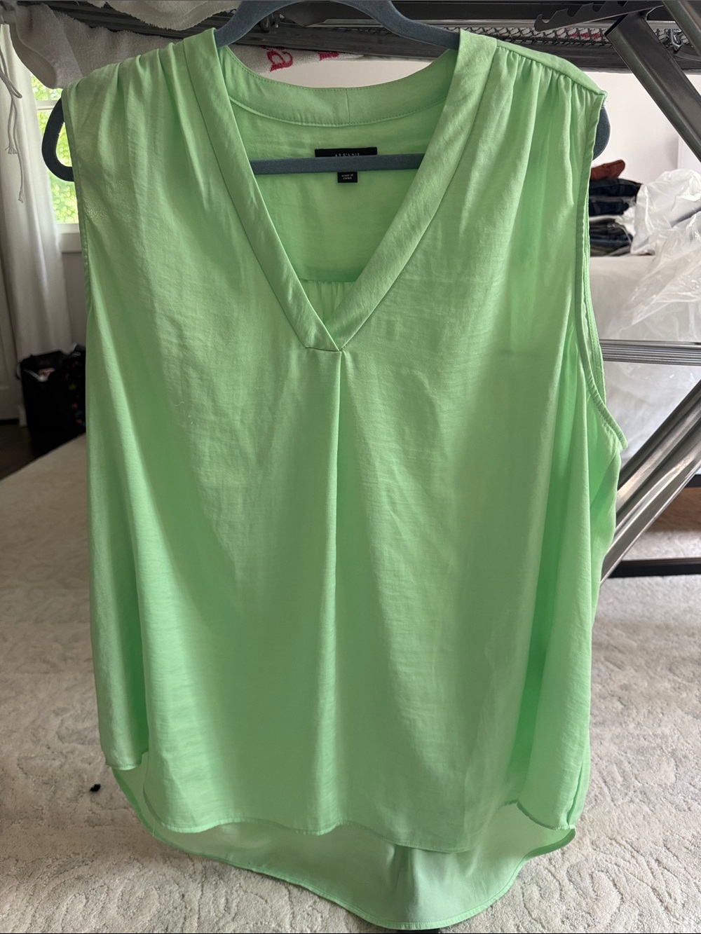 Alfani Light Green V-Neck Sleeveless Camisole